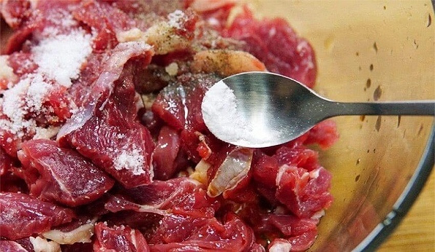 Ướp thịt bò với bột năng giúp thịt mềm hơn